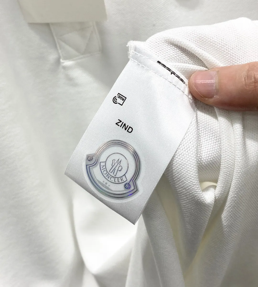 MONCLER/ SS Polo 。 T . . ! Piquet , “ ”。 . , , logo ， ， ， ， ， ， 。 Black/White/ Size：M~3XL
